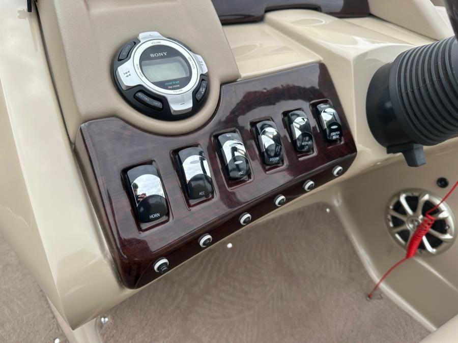 2011 Bennington 2575 RCW I/O, available for sale in Darien, Wisconsin | Geneva Motor Cars. Darien, Wisconsin 2011 Bennington 2575 RCW I/O, available for sale in Darien, Wisconsin | Geneva Motor Cars. Darien, Wisconsin