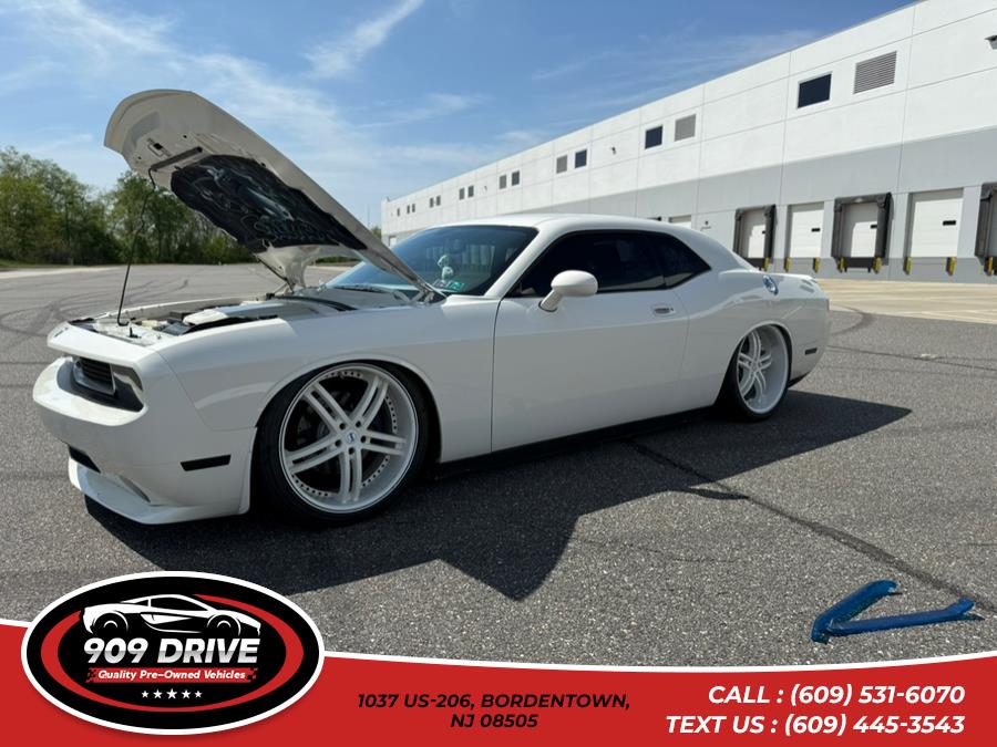 2009 Dodge Challenger R/T, available for sale in BORDENTOWN, New Jersey | 909 Drive. BORDENTOWN, New Jersey 2009 Dodge Challenger R/T, available for sale in BORDENTOWN, New Jersey | 909 Drive. BORDENTOWN, New Jersey
