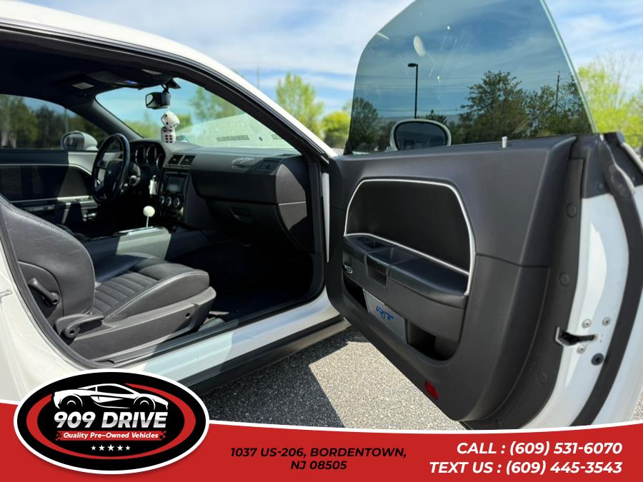 2009 Dodge Challenger R/T, available for sale in BORDENTOWN, New Jersey | 909 Drive. BORDENTOWN, New Jersey 2009 Dodge Challenger R/T, available for sale in BORDENTOWN, New Jersey | 909 Drive. BORDENTOWN, New Jersey