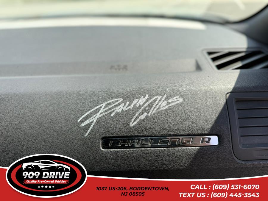 2009 Dodge Challenger R/T, available for sale in BORDENTOWN, New Jersey | 909 Drive. BORDENTOWN, New Jersey 2009 Dodge Challenger R/T, available for sale in BORDENTOWN, New Jersey | 909 Drive. BORDENTOWN, New Jersey
