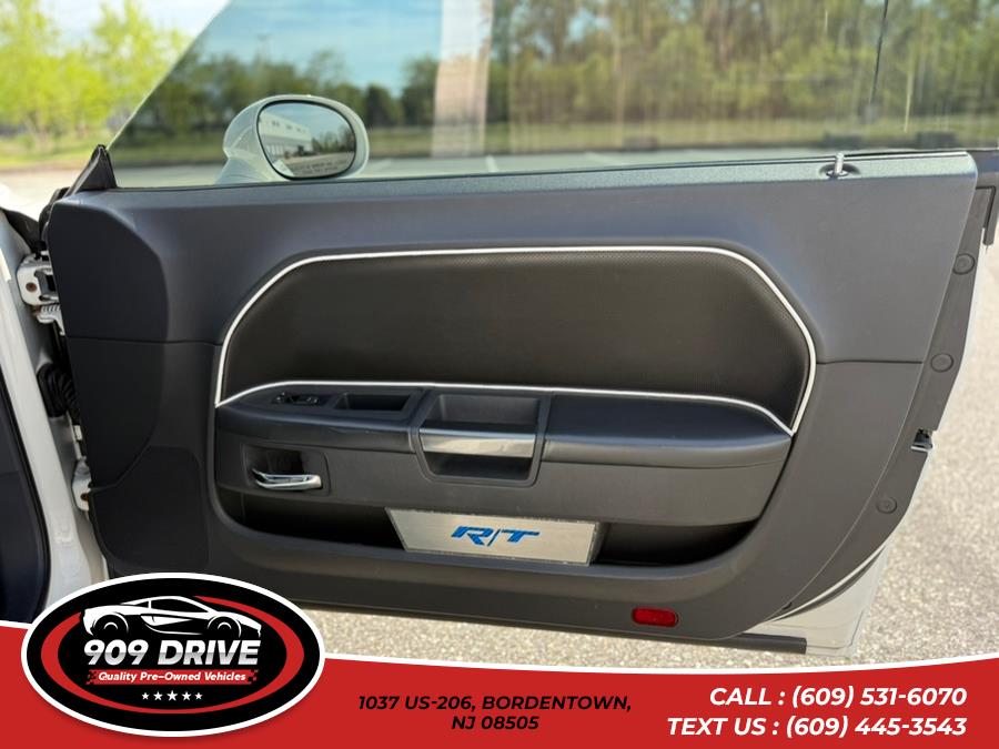 2009 Dodge Challenger R/T, available for sale in BORDENTOWN, New Jersey | 909 Drive. BORDENTOWN, New Jersey 2009 Dodge Challenger R/T, available for sale in BORDENTOWN, New Jersey | 909 Drive. BORDENTOWN, New Jersey