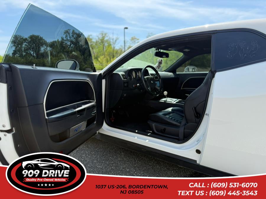 2009 Dodge Challenger R/T, available for sale in BORDENTOWN, New Jersey | 909 Drive. BORDENTOWN, New Jersey 2009 Dodge Challenger R/T, available for sale in BORDENTOWN, New Jersey | 909 Drive. BORDENTOWN, New Jersey