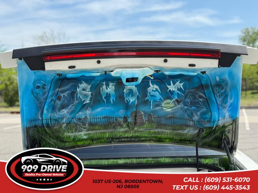 2009 Dodge Challenger R/T, available for sale in BORDENTOWN, New Jersey | 909 Drive. BORDENTOWN, New Jersey 2009 Dodge Challenger R/T, available for sale in BORDENTOWN, New Jersey | 909 Drive. BORDENTOWN, New Jersey