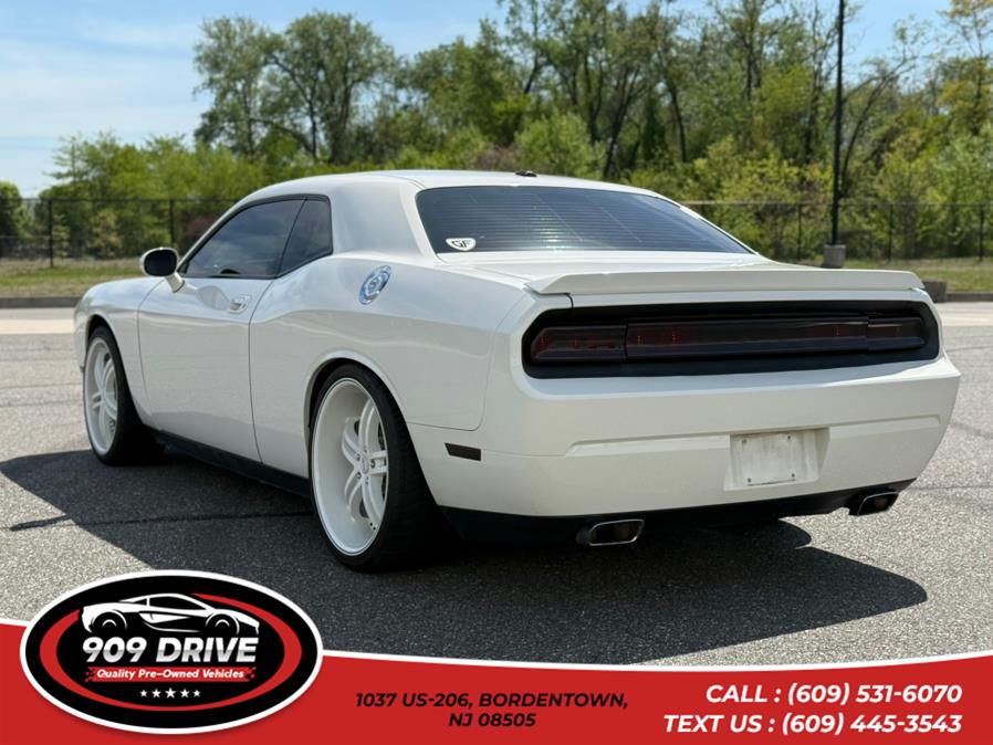 2009 Dodge Challenger R/T, available for sale in BORDENTOWN, New Jersey | 909 Drive. BORDENTOWN, New Jersey 2009 Dodge Challenger R/T, available for sale in BORDENTOWN, New Jersey | 909 Drive. BORDENTOWN, New Jersey