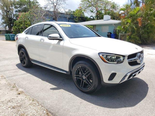 2021 Mercedes-benz Glc GLC 300, available for sale in Fort Lauderdale, Florida | CarLux Fort Lauderdale. Fort Lauderdale, Florida 2021 Mercedes-benz Glc GLC 300, available for sale in Fort Lauderdale, Florida | CarLux Fort Lauderdale. Fort Lauderdale, Florida