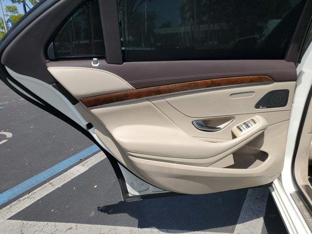 2015 Mercedes-benz S-class 4dr Sdn S 550 RWD, available for sale in Fort Myers, Florida | Carlux Fort Myers. Fort Myers, Florida 2015 Mercedes-benz S-class 4dr Sdn S 550 RWD, available for sale in Fort Myers, Florida | Carlux Fort Myers. Fort Myers, Florida