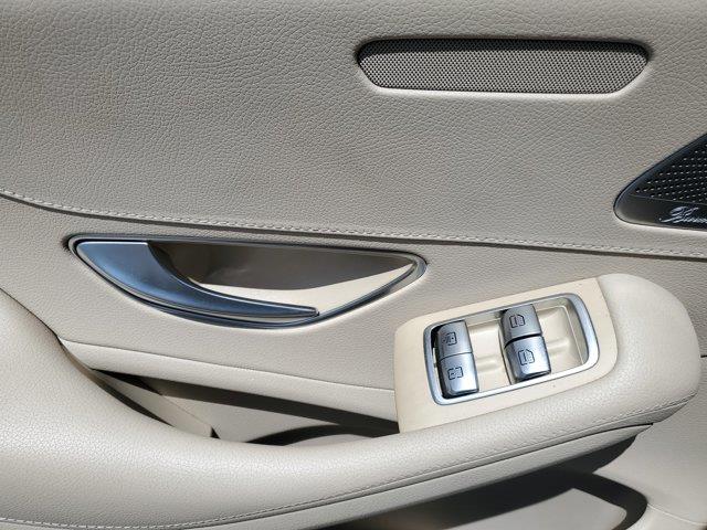 2015 Mercedes-benz S-class 4dr Sdn S 550 RWD, available for sale in Fort Myers, Florida | Carlux Fort Myers. Fort Myers, Florida 2015 Mercedes-benz S-class 4dr Sdn S 550 RWD, available for sale in Fort Myers, Florida | Carlux Fort Myers. Fort Myers, Florida