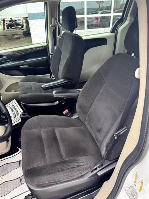 2016 Dodge Grand Caravan SE Plus Minivan 4D, available for sale in Wolcott, New York | Auto Hunter CNY. Wolcott, New York 2016 Dodge Grand Caravan SE Plus Minivan 4D, available for sale in Wolcott, New York | Auto Hunter CNY. Wolcott, New York