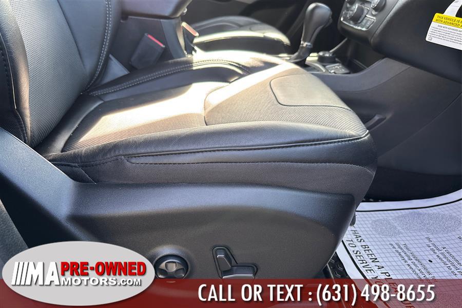 2021 Jeep Cherokee Latitude Lux 4x4, available for sale in Huntington Station, New York | M & A Motors. Huntington Station, New York 2021 Jeep Cherokee Latitude Lux 4x4, available for sale in Huntington Station, New York | M & A Motors. Huntington Station, New York