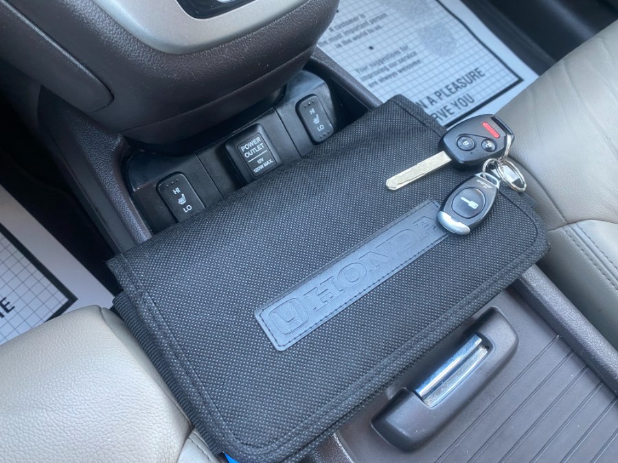 2012 Honda CR-V AWD 5dr EX-L w/Navi, available for sale in Winchester, Massachusetts | Boston Prime Cars. Winchester, Massachusetts 2012 Honda CR-V AWD 5dr EX-L w/Navi, available for sale in Winchester, Massachusetts | Boston Prime Cars. Winchester, Massachusetts