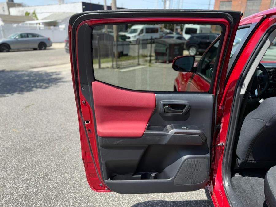 2023 Toyota Tacoma 4WD SR5 Double Cab 5'' Bed V6 AT (Natl), available for sale in Hempstead, New York | VIP Auto Credit Express. Hempstead, New York 2023 Toyota Tacoma 4WD SR5 Double Cab 5'' Bed V6 AT (Natl), available for sale in Hempstead, New York | VIP Auto Credit Express. Hempstead, New York