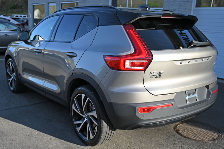2022 Volvo XC40 T5 AWD R-Design, available for sale in Waterbury, Connecticut | Highline Car Connection. Waterbury, Connecticut 2022 Volvo XC40 T5 AWD R-Design, available for sale in Waterbury, Connecticut | Highline Car Connection. Waterbury, Connecticut