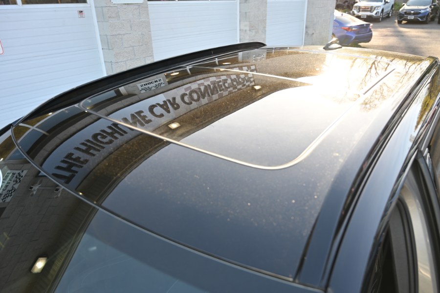 2022 Volvo XC40 T5 AWD R-Design, available for sale in Waterbury, Connecticut | Highline Car Connection. Waterbury, Connecticut 2022 Volvo XC40 T5 AWD R-Design, available for sale in Waterbury, Connecticut | Highline Car Connection. Waterbury, Connecticut