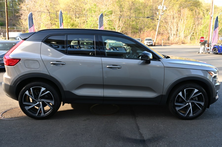 2022 Volvo XC40 T5 AWD R-Design, available for sale in Waterbury, Connecticut | Highline Car Connection. Waterbury, Connecticut 2022 Volvo XC40 T5 AWD R-Design, available for sale in Waterbury, Connecticut | Highline Car Connection. Waterbury, Connecticut