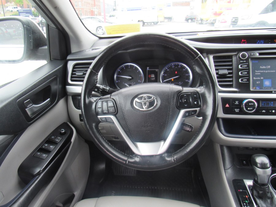 2019 Toyota Highlander XLE, available for sale in Worcester, Massachusetts | Hilario's Auto Sales Inc.. Worcester, Massachusetts 2019 Toyota Highlander XLE, available for sale in Worcester, Massachusetts | Hilario's Auto Sales Inc.. Worcester, Massachusetts