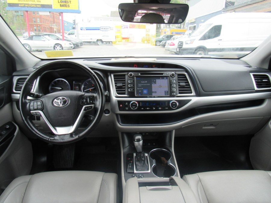 2019 Toyota Highlander XLE, available for sale in Worcester, Massachusetts | Hilario's Auto Sales Inc.. Worcester, Massachusetts 2019 Toyota Highlander XLE, available for sale in Worcester, Massachusetts | Hilario's Auto Sales Inc.. Worcester, Massachusetts