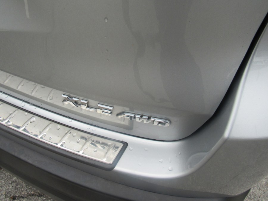2019 Toyota Highlander XLE, available for sale in Worcester, Massachusetts | Hilario's Auto Sales Inc.. Worcester, Massachusetts 2019 Toyota Highlander XLE, available for sale in Worcester, Massachusetts | Hilario's Auto Sales Inc.. Worcester, Massachusetts