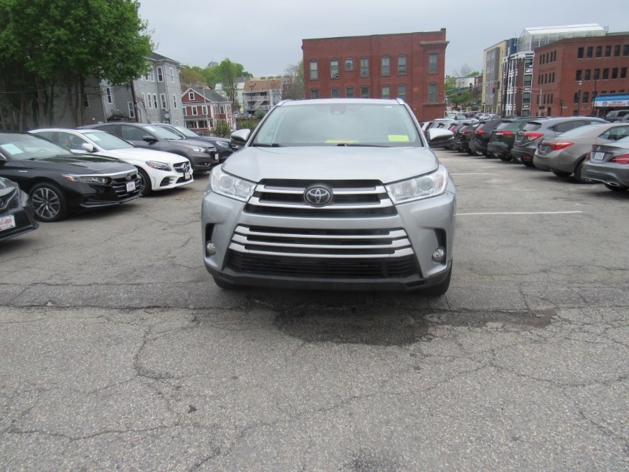 2019 Toyota Highlander XLE, available for sale in Worcester, Massachusetts | Hilario's Auto Sales Inc.. Worcester, Massachusetts 2019 Toyota Highlander XLE, available for sale in Worcester, Massachusetts | Hilario's Auto Sales Inc.. Worcester, Massachusetts