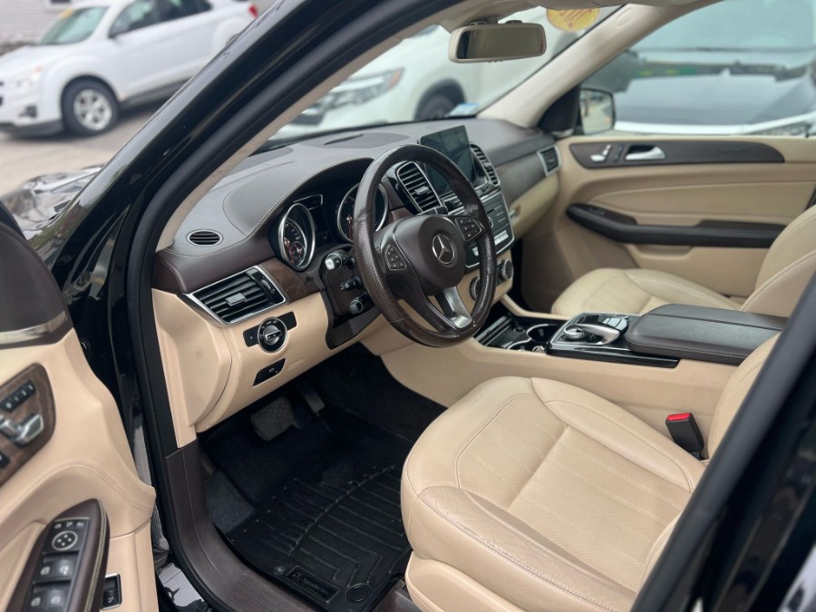 2018 Mercedes-Benz GLE GLE 350 4MATIC SUV, available for sale in Peabody, Massachusetts | New Star Motors. Peabody, Massachusetts 2018 Mercedes-Benz GLE GLE 350 4MATIC SUV, available for sale in Peabody, Massachusetts | New Star Motors. Peabody, Massachusetts