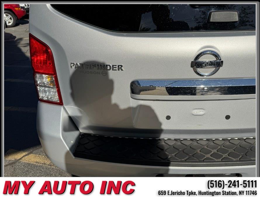 2011 Nissan Pathfinder 4WD 4dr V6 LE, available for sale in Huntington Station, New York | My Auto Inc.. Huntington Station, New York 2011 Nissan Pathfinder 4WD 4dr V6 LE, available for sale in Huntington Station, New York | My Auto Inc.. Huntington Station, New York