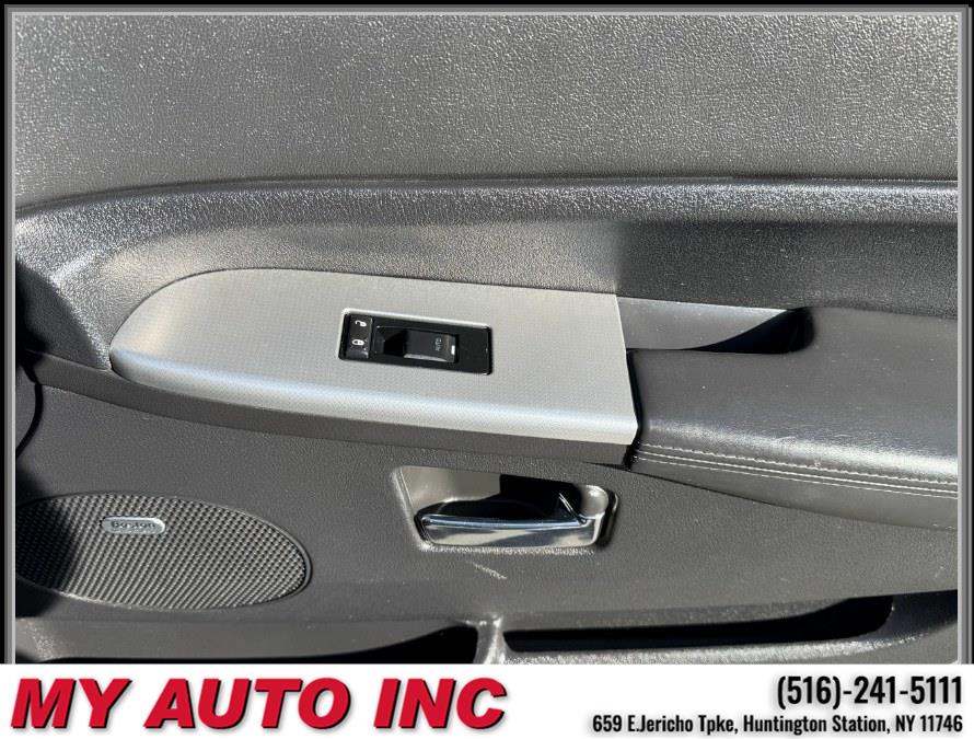 2010 Jeep Grand Cherokee 4WD 4dr Laredo, available for sale in Huntington Station, New York | My Auto Inc.. Huntington Station, New York 2010 Jeep Grand Cherokee 4WD 4dr Laredo, available for sale in Huntington Station, New York | My Auto Inc.. Huntington Station, New York