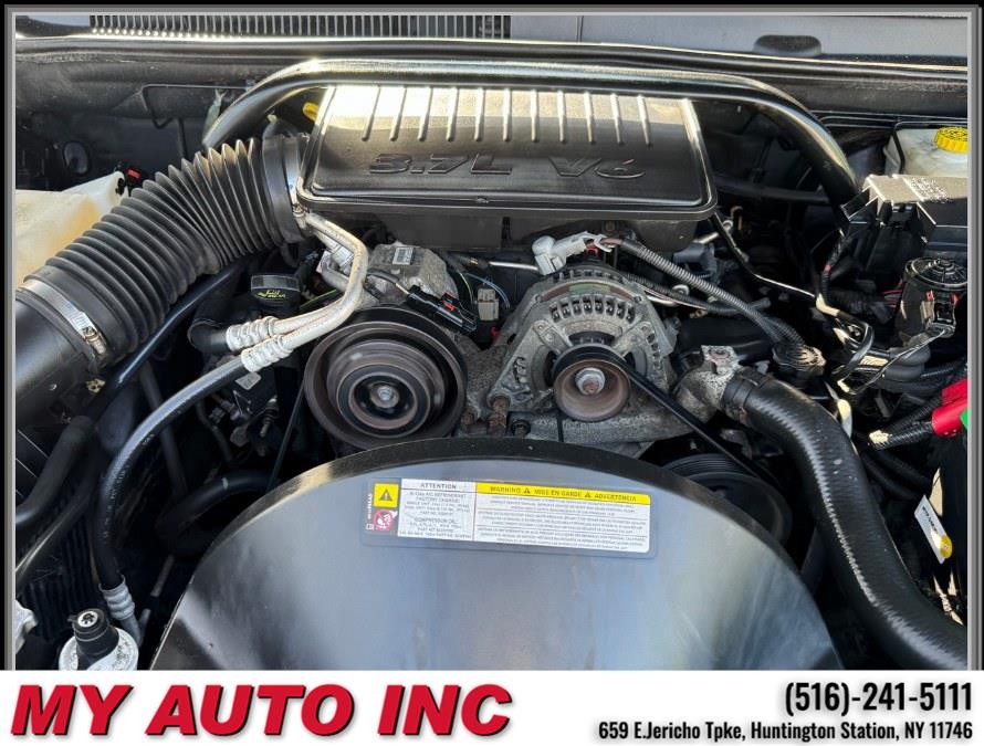 2010 Jeep Grand Cherokee 4WD 4dr Laredo, available for sale in Huntington Station, New York | My Auto Inc.. Huntington Station, New York 2010 Jeep Grand Cherokee 4WD 4dr Laredo, available for sale in Huntington Station, New York | My Auto Inc.. Huntington Station, New York