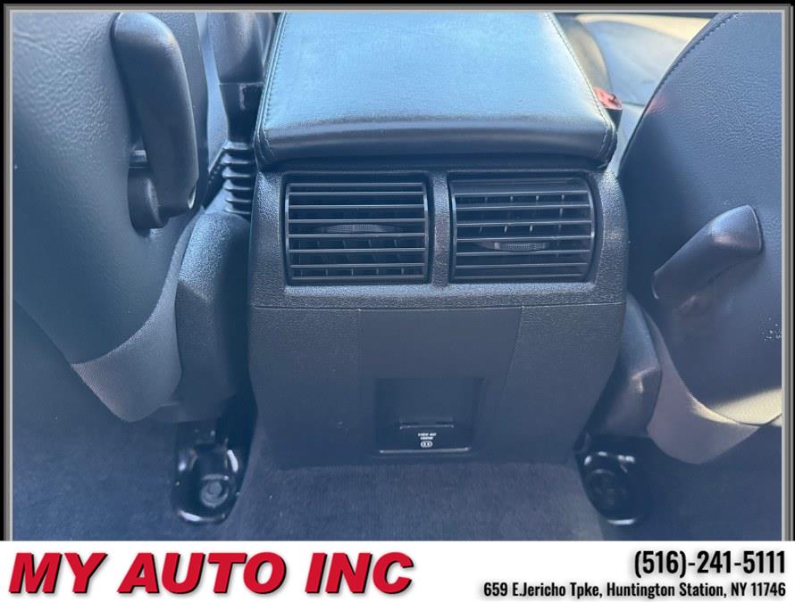 2010 Jeep Grand Cherokee 4WD 4dr Laredo, available for sale in Huntington Station, New York | My Auto Inc.. Huntington Station, New York 2010 Jeep Grand Cherokee 4WD 4dr Laredo, available for sale in Huntington Station, New York | My Auto Inc.. Huntington Station, New York