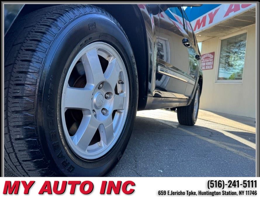 2010 Jeep Grand Cherokee 4WD 4dr Laredo, available for sale in Huntington Station, New York | My Auto Inc.. Huntington Station, New York 2010 Jeep Grand Cherokee 4WD 4dr Laredo, available for sale in Huntington Station, New York | My Auto Inc.. Huntington Station, New York