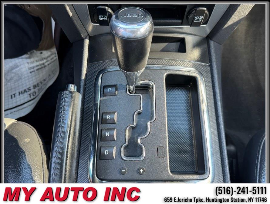 2010 Jeep Grand Cherokee 4WD 4dr Laredo, available for sale in Huntington Station, New York | My Auto Inc.. Huntington Station, New York 2010 Jeep Grand Cherokee 4WD 4dr Laredo, available for sale in Huntington Station, New York | My Auto Inc.. Huntington Station, New York