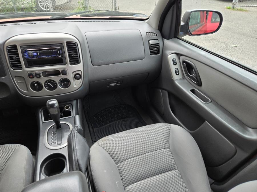 2005 Ford Escape 4dr 103" WB 3.0L XLT Sport 4WD, available for sale in Temple Hills, Maryland | Temple Hills Used Car. Temple Hills, Maryland 2005 Ford Escape 4dr 103" WB 3.0L XLT Sport 4WD, available for sale in Temple Hills, Maryland | Temple Hills Used Car. Temple Hills, Maryland