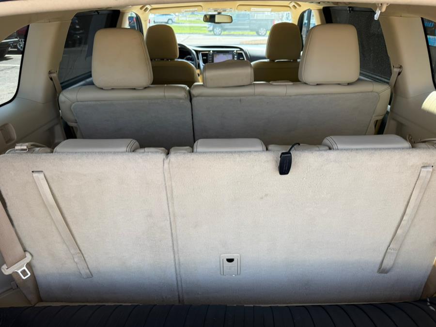 2016 Toyota Highlander AWD 4dr V6 XLE (Natl), available for sale in East Windsor, Connecticut | Century Auto And Truck. East Windsor, Connecticut 2016 Toyota Highlander AWD 4dr V6 XLE (Natl), available for sale in East Windsor, Connecticut | Century Auto And Truck. East Windsor, Connecticut