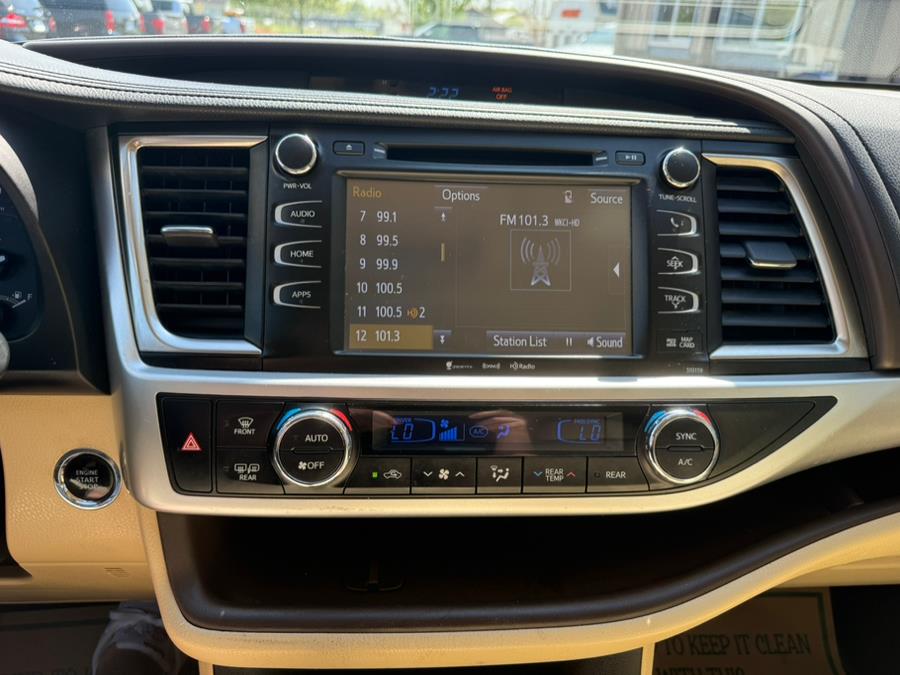 2016 Toyota Highlander AWD 4dr V6 XLE (Natl), available for sale in East Windsor, Connecticut | Century Auto And Truck. East Windsor, Connecticut 2016 Toyota Highlander AWD 4dr V6 XLE (Natl), available for sale in East Windsor, Connecticut | Century Auto And Truck. East Windsor, Connecticut