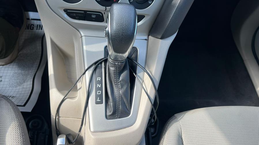 2012 Ford Focus 5dr HB SE, available for sale in East Windsor, Connecticut | A1 Auto Sale LLC. East Windsor, Connecticut 2012 Ford Focus 5dr HB SE, available for sale in East Windsor, Connecticut | A1 Auto Sale LLC. East Windsor, Connecticut