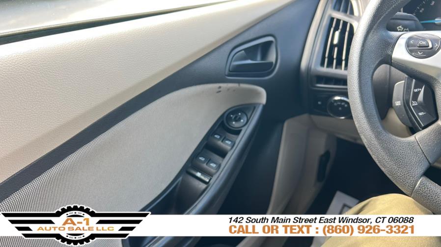 2012 Ford Focus 5dr HB SE, available for sale in East Windsor, Connecticut | A1 Auto Sale LLC. East Windsor, Connecticut 2012 Ford Focus 5dr HB SE, available for sale in East Windsor, Connecticut | A1 Auto Sale LLC. East Windsor, Connecticut