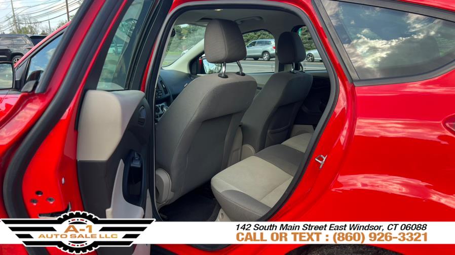 2012 Ford Focus 5dr HB SE, available for sale in East Windsor, Connecticut | A1 Auto Sale LLC. East Windsor, Connecticut 2012 Ford Focus 5dr HB SE, available for sale in East Windsor, Connecticut | A1 Auto Sale LLC. East Windsor, Connecticut