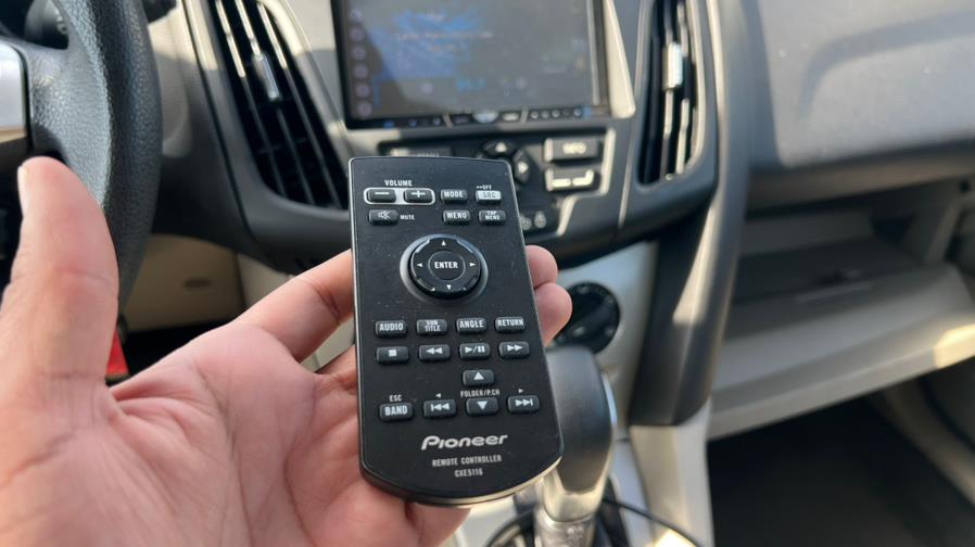 2012 Ford Focus 5dr HB SE, available for sale in East Windsor, Connecticut | A1 Auto Sale LLC. East Windsor, Connecticut 2012 Ford Focus 5dr HB SE, available for sale in East Windsor, Connecticut | A1 Auto Sale LLC. East Windsor, Connecticut