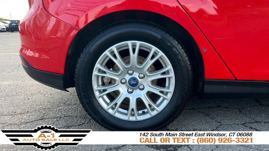 2012 Ford Focus 5dr HB SE, available for sale in East Windsor, Connecticut | A1 Auto Sale LLC. East Windsor, Connecticut 2012 Ford Focus 5dr HB SE, available for sale in East Windsor, Connecticut | A1 Auto Sale LLC. East Windsor, Connecticut