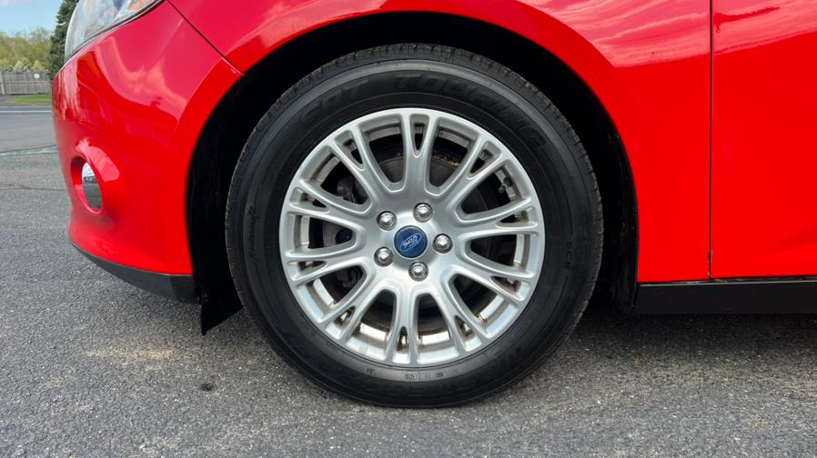 2012 Ford Focus 5dr HB SE, available for sale in East Windsor, Connecticut | A1 Auto Sale LLC. East Windsor, Connecticut 2012 Ford Focus 5dr HB SE, available for sale in East Windsor, Connecticut | A1 Auto Sale LLC. East Windsor, Connecticut