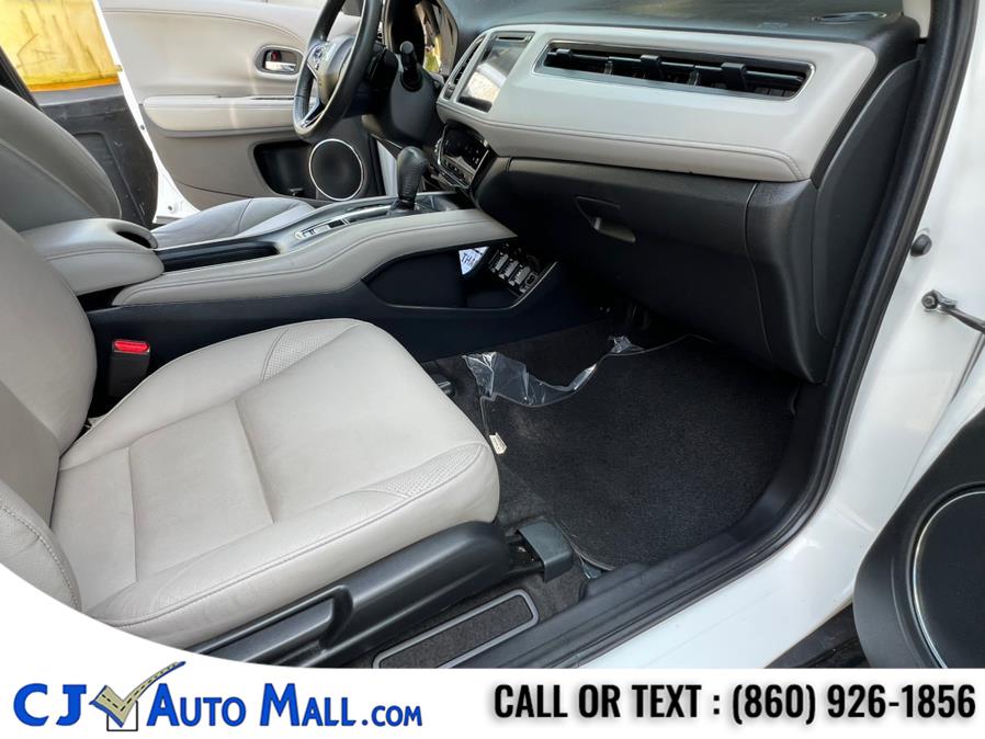 2016 Honda HR-V AWD 4dr CVT EX-L w/Navi, available for sale in Bristol, Connecticut | CJ Auto Mall. Bristol, Connecticut 2016 Honda HR-V AWD 4dr CVT EX-L w/Navi, available for sale in Bristol, Connecticut | CJ Auto Mall. Bristol, Connecticut