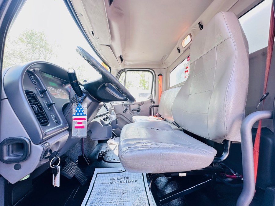 2017 Freightliner M2 106 26 FEET DRY BOX + CUMMINS ENGINE + RAMP + NO CDL, available for sale in South Amboy, New Jersey | NJ Truck Spot. South Amboy, New Jersey 2017 Freightliner M2 106 26 FEET DRY BOX + CUMMINS ENGINE + RAMP + NO CDL, available for sale in South Amboy, New Jersey | NJ Truck Spot. South Amboy, New Jersey