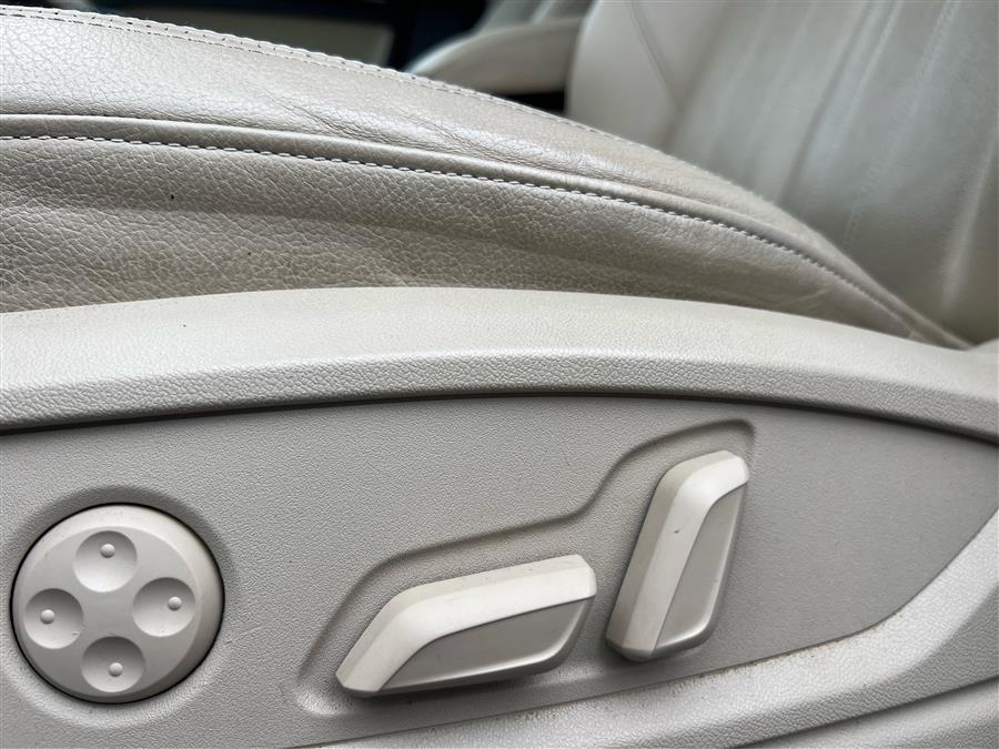 2018 Audi Q5 2.0 TFSI Tech Premium Plus, available for sale in Canton, Connecticut | Lava Motors. Canton, Connecticut 2018 Audi Q5 2.0 TFSI Tech Premium Plus, available for sale in Canton, Connecticut | Lava Motors. Canton, Connecticut