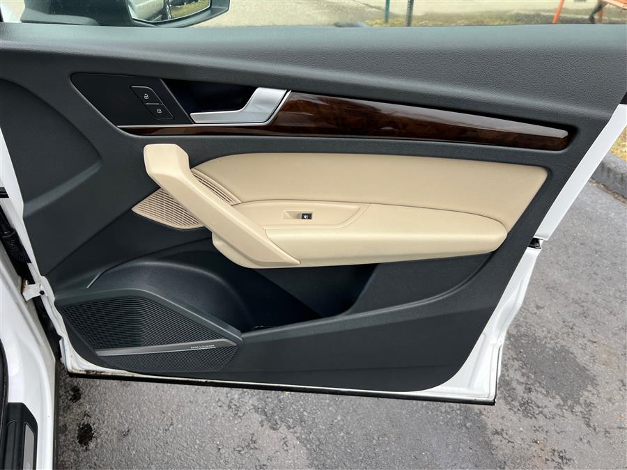2018 Audi Q5 2.0 TFSI Tech Premium Plus, available for sale in Canton, Connecticut | Lava Motors. Canton, Connecticut 2018 Audi Q5 2.0 TFSI Tech Premium Plus, available for sale in Canton, Connecticut | Lava Motors. Canton, Connecticut
