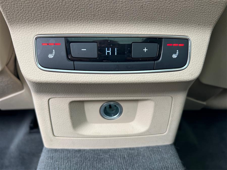 2018 Audi Q5 2.0 TFSI Tech Premium Plus, available for sale in Canton, Connecticut | Lava Motors. Canton, Connecticut 2018 Audi Q5 2.0 TFSI Tech Premium Plus, available for sale in Canton, Connecticut | Lava Motors. Canton, Connecticut