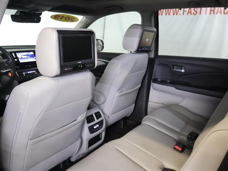 2019 Honda Pilot EXL, available for sale in Paterson, New Jersey | Fast Track Motors. Paterson, New Jersey 2019 Honda Pilot EXL, available for sale in Paterson, New Jersey | Fast Track Motors. Paterson, New Jersey