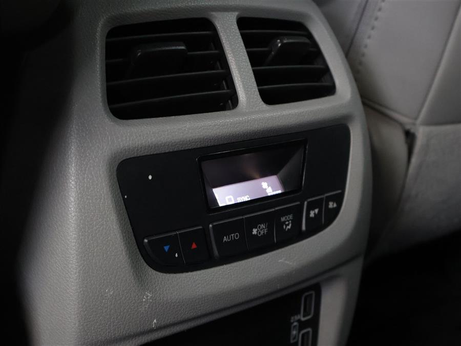 2019 Honda Pilot EXL, available for sale in Paterson, New Jersey | Fast Track Motors. Paterson, New Jersey 2019 Honda Pilot EXL, available for sale in Paterson, New Jersey | Fast Track Motors. Paterson, New Jersey