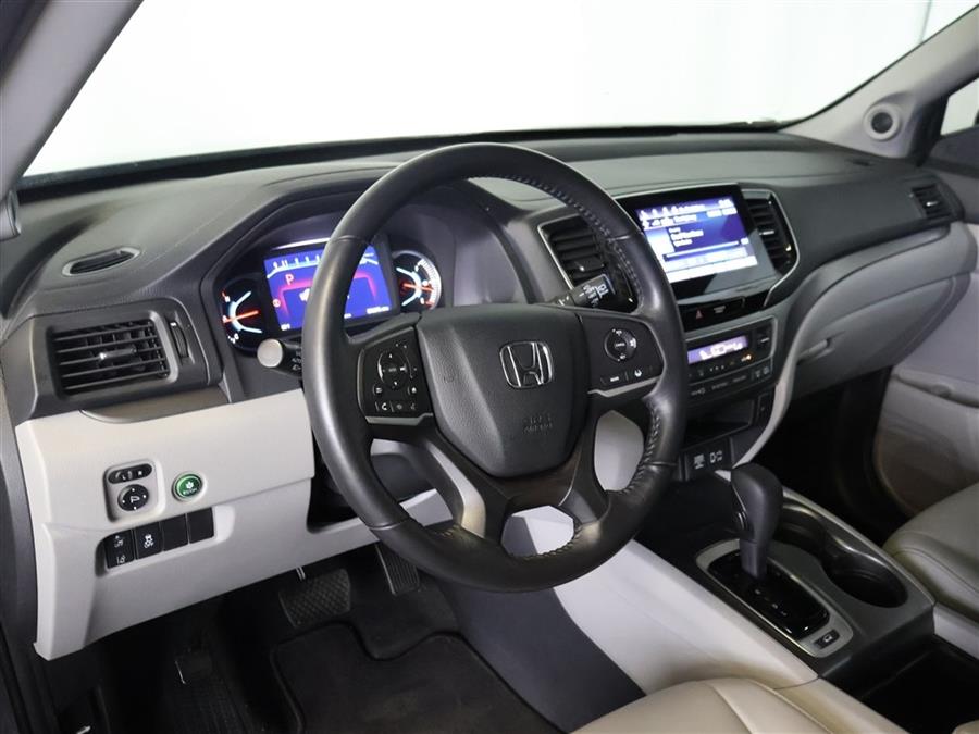 2019 Honda Pilot EXL, available for sale in Paterson, New Jersey | Fast Track Motors. Paterson, New Jersey 2019 Honda Pilot EXL, available for sale in Paterson, New Jersey | Fast Track Motors. Paterson, New Jersey