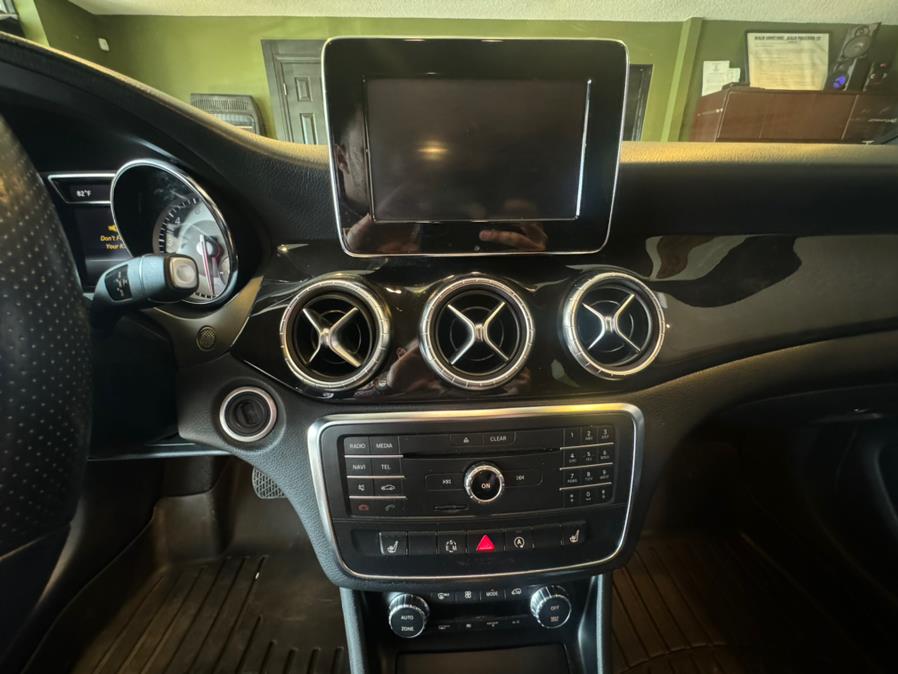 2015 Mercedes-Benz CLA-Class 4dr Sdn CLA 250 4MATIC, available for sale in West Hartford, Connecticut | AutoMax. West Hartford, Connecticut 2015 Mercedes-Benz CLA-Class 4dr Sdn CLA 250 4MATIC, available for sale in West Hartford, Connecticut | AutoMax. West Hartford, Connecticut