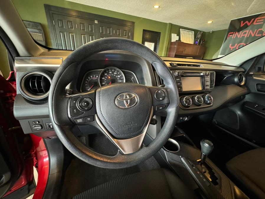2014 Toyota RAV4 AWD 4dr LE (Natl), available for sale in West Hartford, Connecticut | AutoMax. West Hartford, Connecticut 2014 Toyota RAV4 AWD 4dr LE (Natl), available for sale in West Hartford, Connecticut | AutoMax. West Hartford, Connecticut