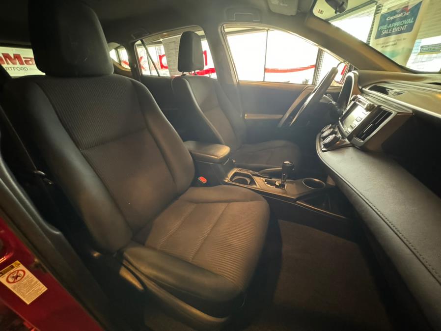 2014 Toyota RAV4 AWD 4dr LE (Natl), available for sale in West Hartford, Connecticut | AutoMax. West Hartford, Connecticut 2014 Toyota RAV4 AWD 4dr LE (Natl), available for sale in West Hartford, Connecticut | AutoMax. West Hartford, Connecticut