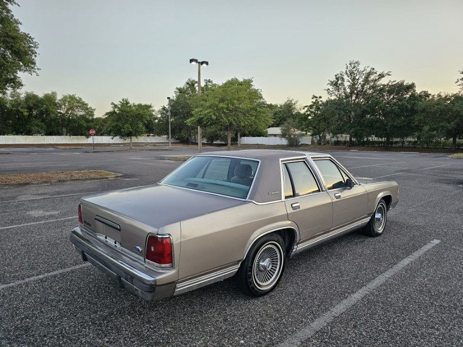1989 Ford LTD Crown Victoria 4dr Sedan LX, available for sale in Longwood, Florida | Majestic Autos Inc.. Longwood, Florida 1989 Ford LTD Crown Victoria 4dr Sedan LX, available for sale in Longwood, Florida | Majestic Autos Inc.. Longwood, Florida